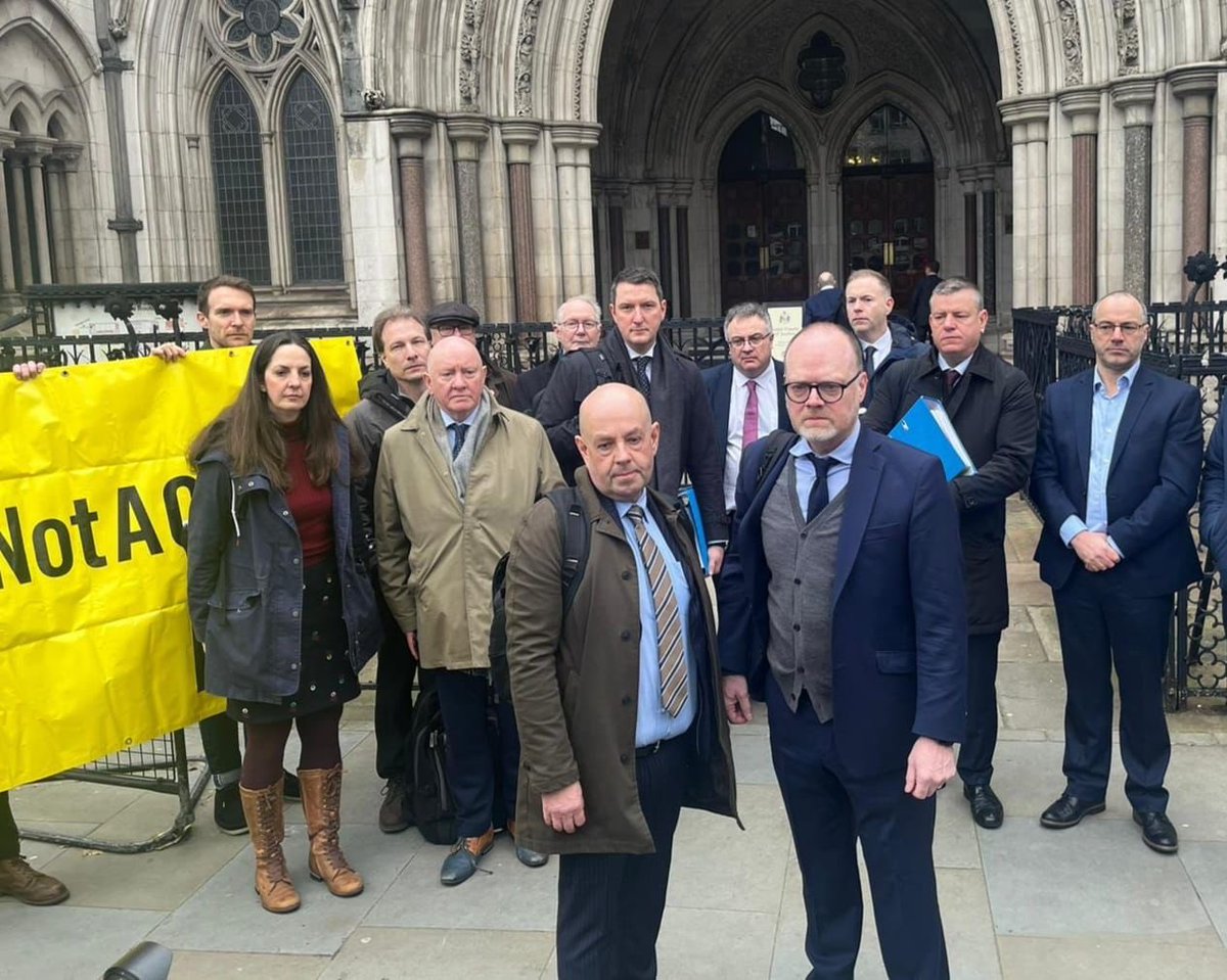 This morning I stood in solidarity with Barry McCaffery & Trevor Birney in London as the court examines whether the PSNI & Durham Constabulary acted lawfully surrounding claims they targeted these highly respected journalists with covert surveillance. A free press is essential