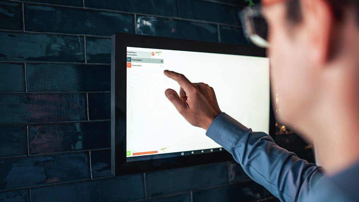 Bezorgsupport's tweet image. Met de handige HioPos keukenschermen gaan orders vanuit het restaurant of vanaf het terras direct naar de koks!👨🏻‍🍳 Zo voorkom je briefjes die kwijt raken en is er een goede workflow. Meer weten? We demonstreren dit graag.