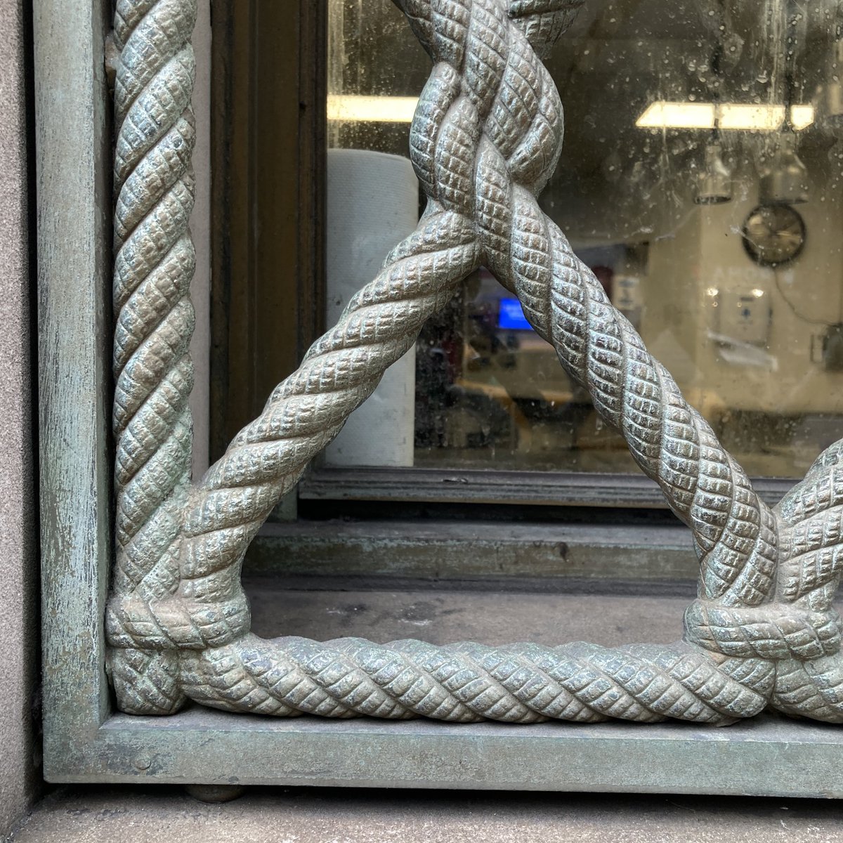 Here's a detailed close up of those rope-like metal security bars on the windows of Gotham Hall #NYC. #WindowsOnWednesday