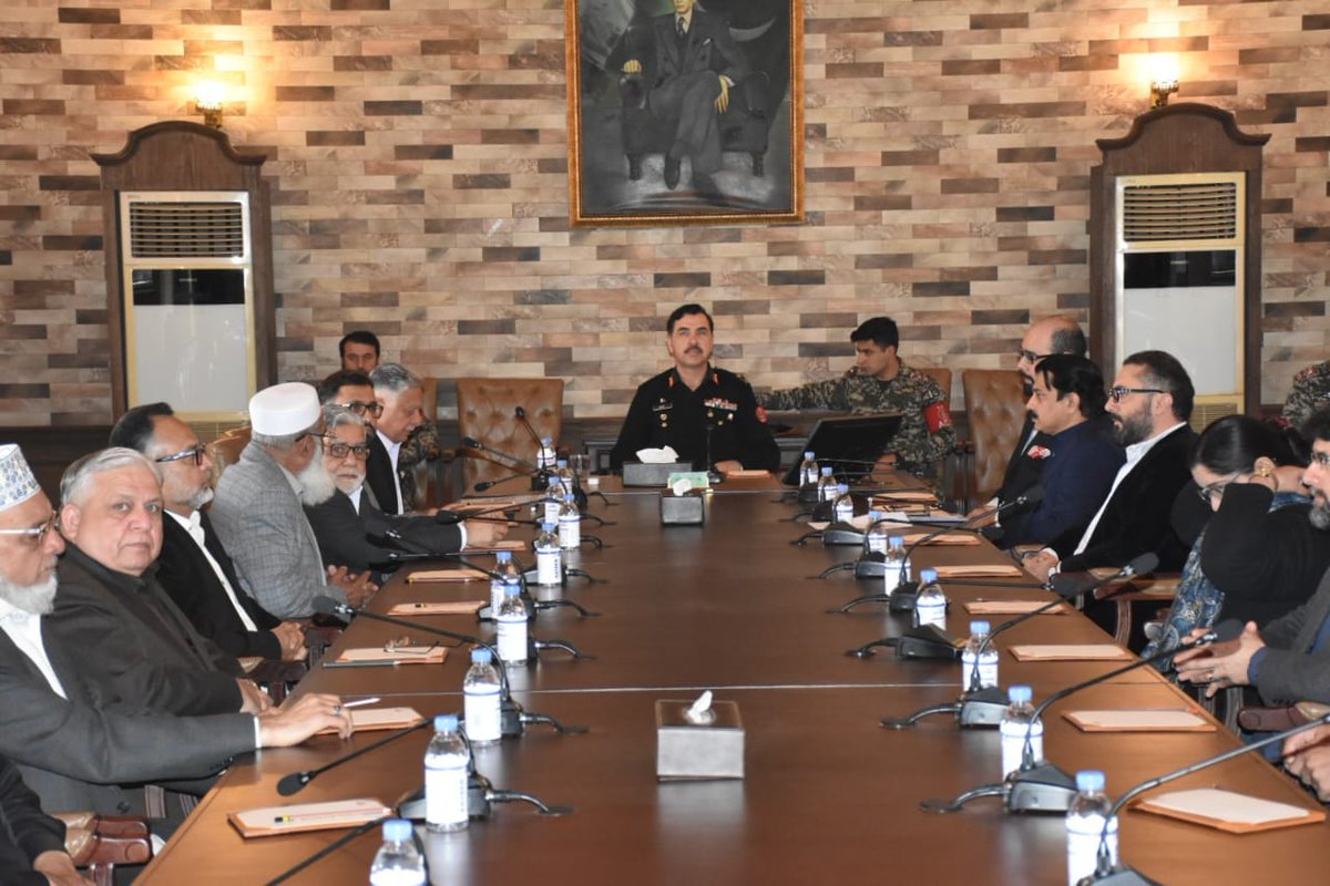 Zawarpashtun's tweet photo. سرحد چیمبر آف کامرس اینڈ انڈسٹریز کے وفد کا خیبرپختونخواہ میں امن کے قیام اور ترقی کو فروغ دینے کے لیے انتھک کوششوں پر پاک فوج اور فرنٹیئر کور کو خراج تحسین پیش کیا۔ 
#Peace_Trade https://t.co/VxkoVS7KnC