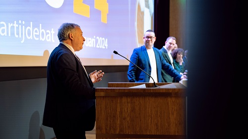 Ons partijdebat met <a href="/pvdabelgie/">PVDA België</a> , <a href="/vooruit_nu/">Vooruit</a>, <a href="/groen/">Groen</a>, <a href="/cdenv/">cd&v</a>, <a href="/openvld/">Open Vld</a>, <a href="/de_NVA/">N-VA</a> en <a href="/vlbelang/">Vlaams Belang</a>   gemist? Bekijk het debat hier integraal!

👉 shorturl.at/rAMX2