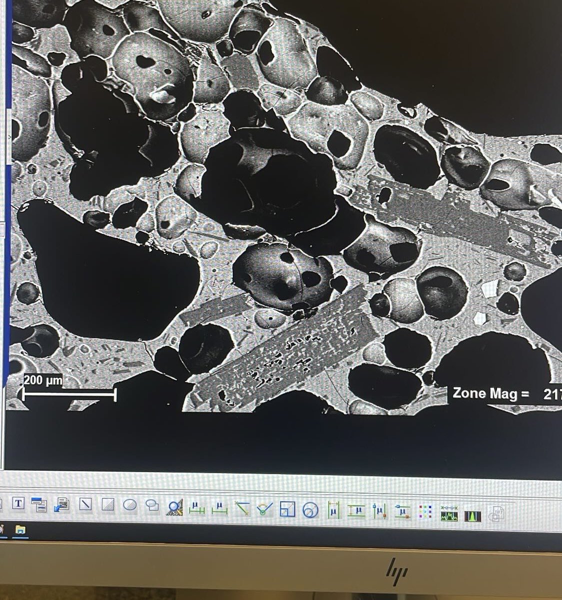 Today’s SEM lunch menu: some products from 2021 #etna #paroxysm #volcanology #petrology