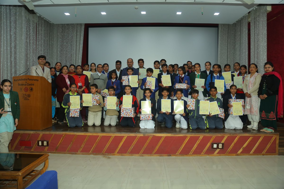 ncsmgoi's tweet image. #PopularScienceLecture, #PosterMakingContest and #OpenHouseQuiz, was organised by @KPSC_KKR, a unit of @ncsmgoi, @MinOfCultureGoI, as a part of the #NationalScienceDay celebration.

#NationalScienceDay2024 #CVRaman #BetiBachaoBetiPadhao #Kurukshetra #Haryana