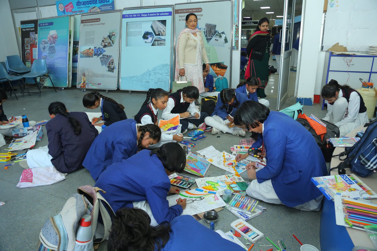 ncsmgoi's tweet image. #PopularScienceLecture, #PosterMakingContest and #OpenHouseQuiz, was organised by @KPSC_KKR, a unit of @ncsmgoi, @MinOfCultureGoI, as a part of the #NationalScienceDay celebration.

#NationalScienceDay2024 #CVRaman #BetiBachaoBetiPadhao #Kurukshetra #Haryana
