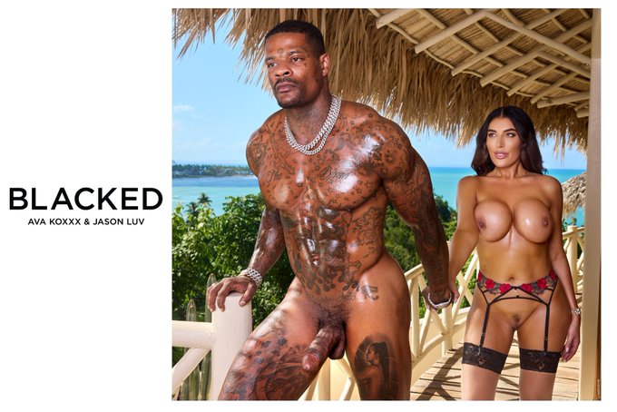 Watch Avakoxxx18+Official's leaked NSFW photo on TwXstars
