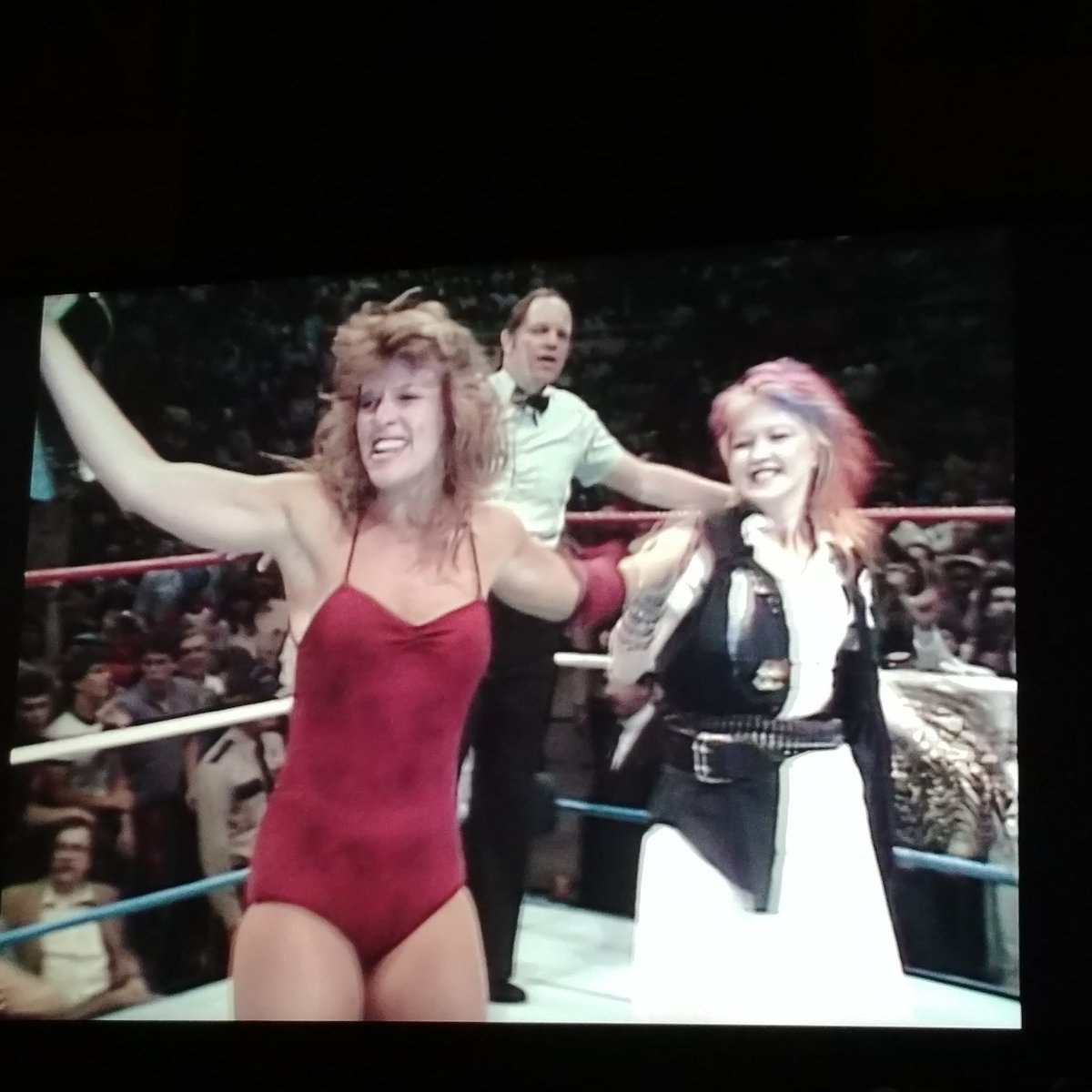 Watching the first 'Saturday Night Main Event' (May 85). Man, I LOVED those days, and Wendi, too! ❤ #WendiRichter #FabulousMoolah #CyndiLauper
#MeanGeneOkerlund #WWF #WWE