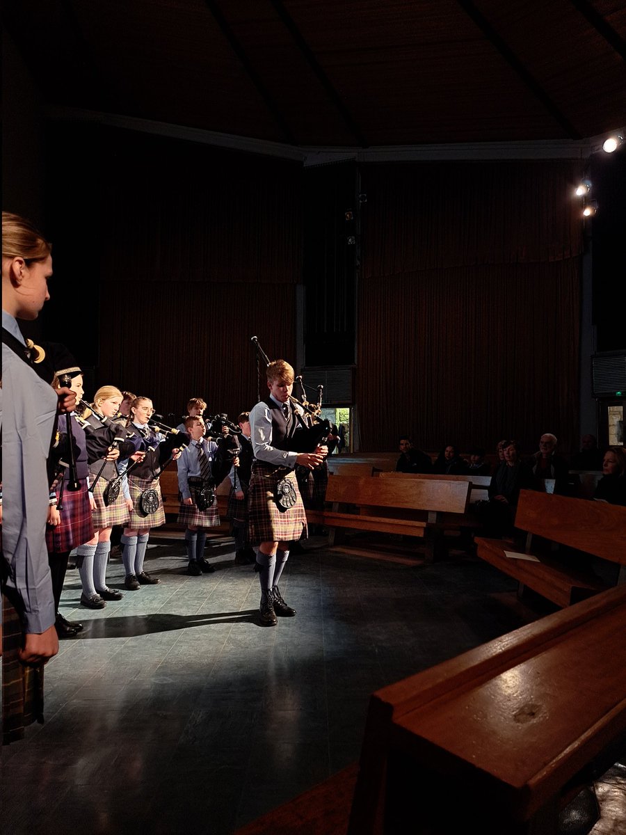 Congratulations to our #gordonstounpipeband on their fundraising concert this evening - with players from across the Junior and Senior schools, with varying levels of experience but nothing less than 100% 🙌 #gordonstoun #boardingschool #prepschool #charactereducation