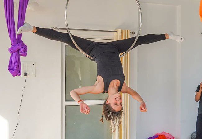 hareramayoga's tweet photo. Apply for our upcoming aerial yoga teacher training in #rishikesh #aerialyoga https://t.co/G3SI1Y7m54 https://t.co/ISBfozCVST