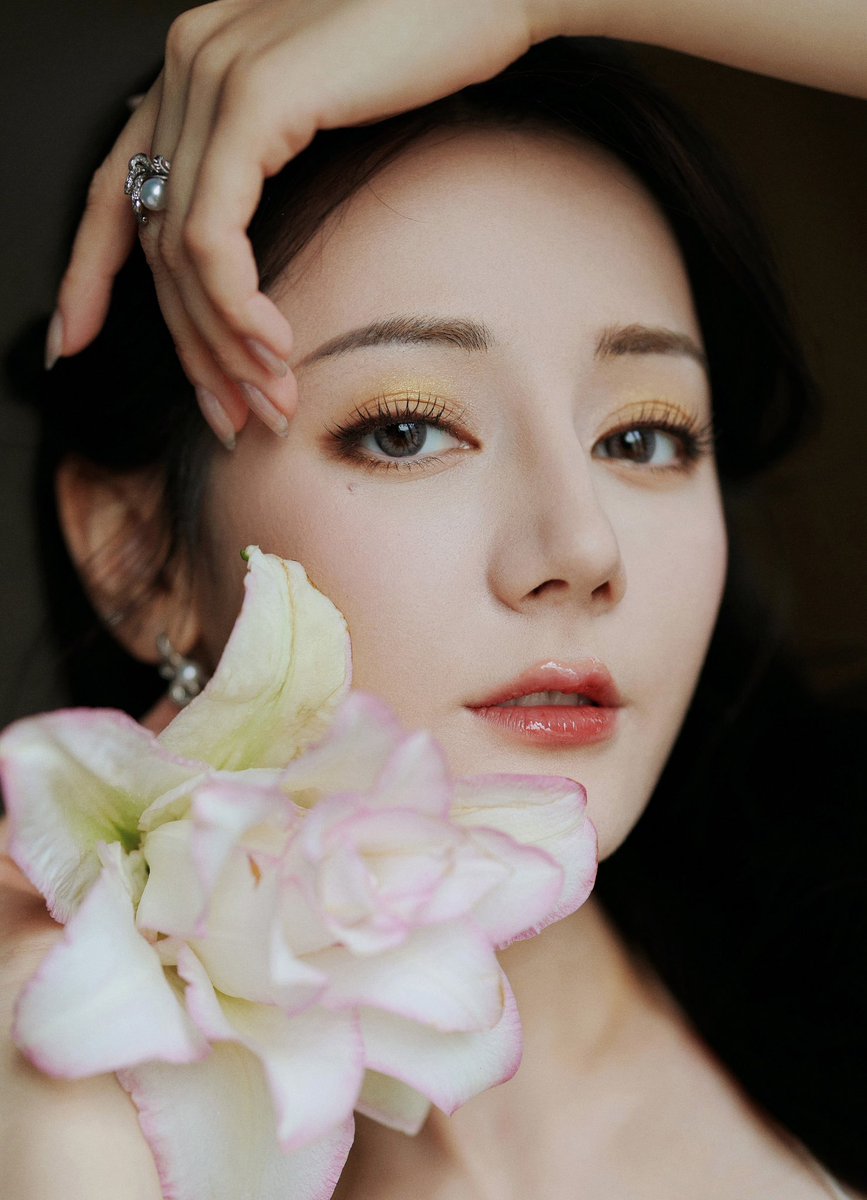 Dilraba_ThAlice's tweet photo. 28022024 | 嘉行迪丽热巴工作室
Dilraba Studio Weibo Update 

ภาพเซ็ทงาน 半亩花田 เมืองกว่างโจว -1
#Dilraba #ตี๋ลี่เร่อปา #迪丽热巴
🔗 https://t.co/O9IKvDF9mI https://t.co/D0x5NqXkGU