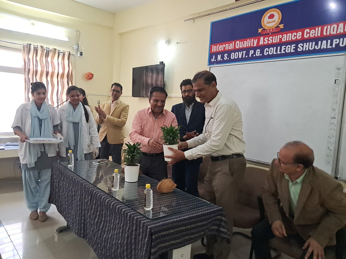 RathoreRavi93's tweet photo. National Science Day Celebration 2024 @JNS Govt PG College Shujalpur
#NSDviksitbharat2047 
@IndiaDST 
@sharmarashmi123 
@PMOIndia 
@MpcstBhopal https://t.co/FXxlEBNCFU