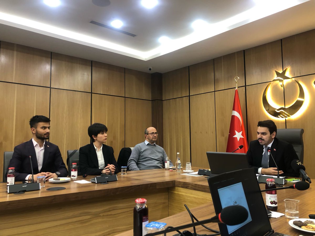 omerdk06's tweet photo. Yurtdışı Türkler ve Akraba Topluluklar Başkanlığı'nı ziyaret ettik. Başkanımız Abdullah Eren'e misafirperverliği için teşekkür ederiz. Aynı zamanda Tunceli Valisi Sayın Bülent Tekbıyıkoğlu'nun YTB ziyareti sırasında aramıza katılması da bizleri onurlandırdı.
@yurtdisiturkler https://t.co/DOT6MWkFcM