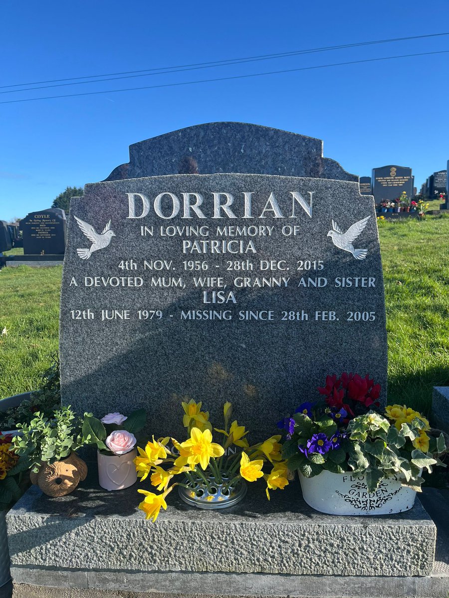 Lisa, 19 years gone today. We made the difficult decision to add Lisa’s name to our mums headstone in the hope that one day we will find Lisa and lay her to rest here with mum. Together in heaven. We love you both. Lisa, we will never give up on finding you 💔💔💔 #letsfindlisa