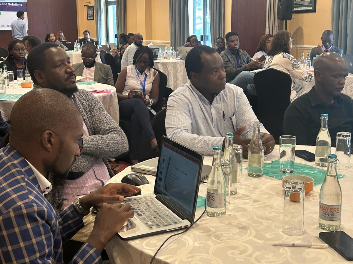 HAPPENING NOW: Air pollution in #Nairobi sources and impacts media training workshop.

The main aim of this workshop is to strengthen the capacity of local journalists to report on air pollution in #Nairobi.

#CACAirPollution @earthjournalism @stellasglobe