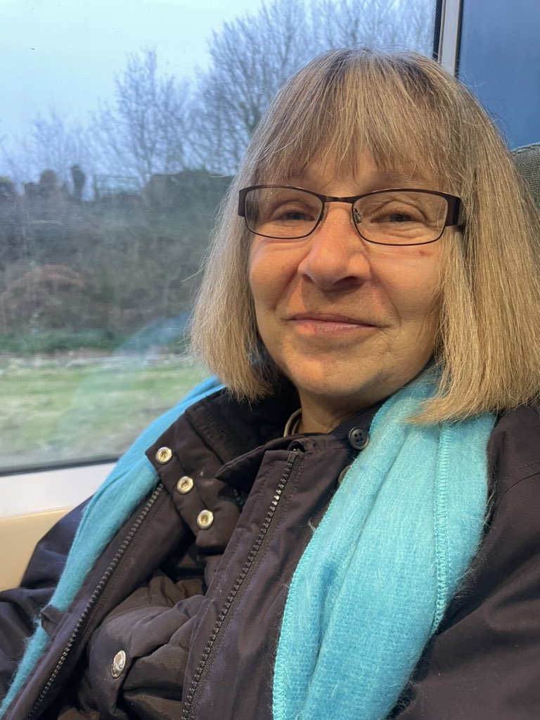 <a href="/SusanMichaelis1/">Susan Michaelis</a> on an early train to meet Katie Swinburne &amp; MPs <a href="/DehennaDavison/">Dehenna Davison</a> &amp; @JeremyMQuin for a meeting with the Health Minister Andrew Stephenson to ask the Government to fund vital research into basic biology of lobular breast cancer at @IcrLordLab #lobularbreastcancer