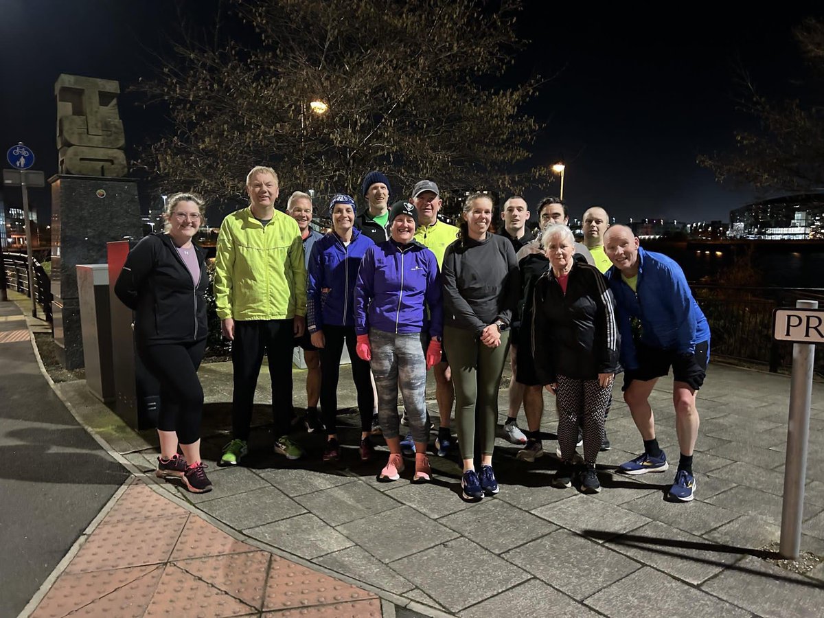 Even though it's a race week for many this weekend we still worked hard tonight at the dock! There is never a truly easy week if you want to make improvement. Well done everyone on completing and giving your all. Thankyou to Andrea for the brilliant leading of the drills. 
#mch