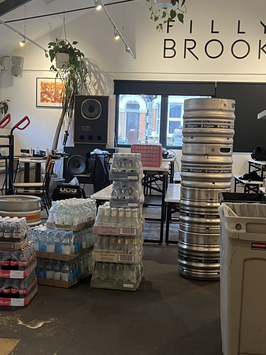 deck_doctor's tweet image. Service work to some SL1210’s amongst a busy delivery day, down @fillybrook listening to some cool music on their impressive Tannoy HIFI &amp;amp; Martin audio PA system.
#technics1210mk2 #Technics1200 #technicssl1210 #technicssl1200 #deck_doctor #deckdoctor #vinyl #technicssl1210mk2