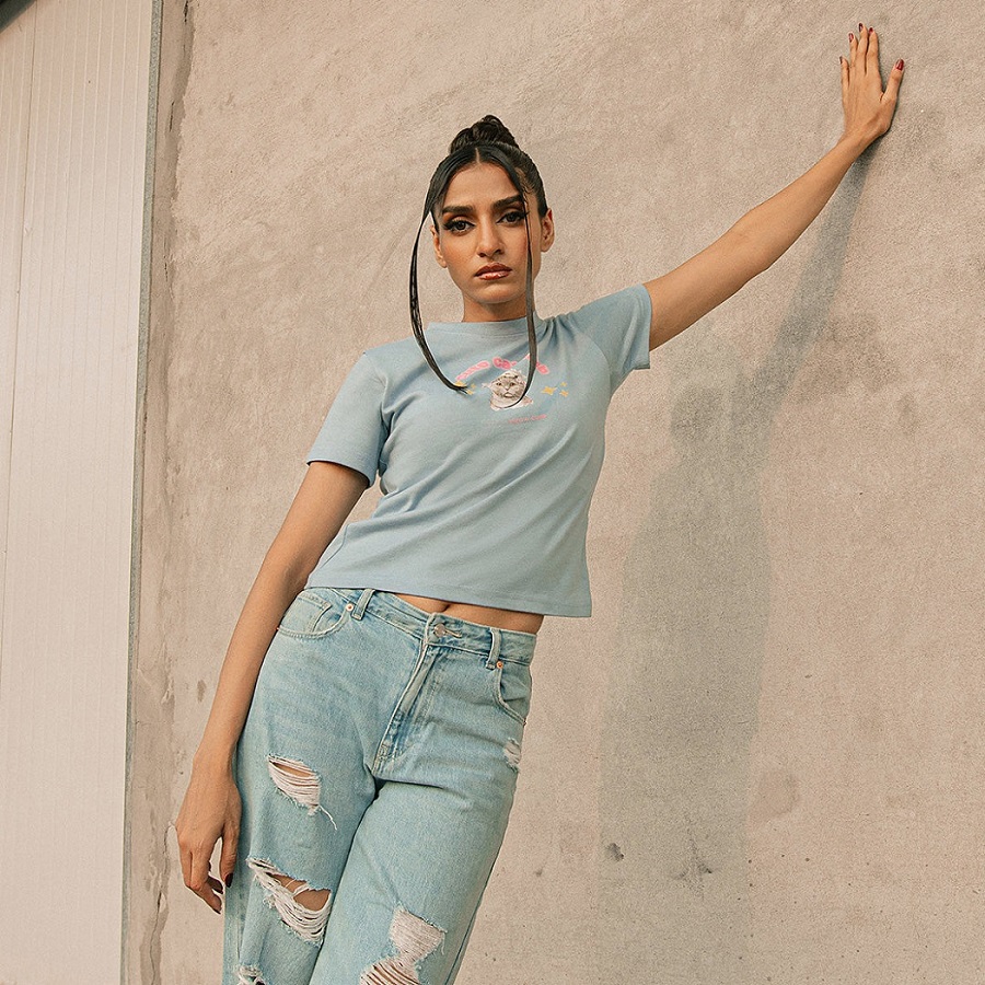 AdiaFauna's tweet photo. https://t.co/avoQuDB7lG
Online POWDER BLUE CREW-NECK from #AARIA or from site #SHOPAARIA available in entire of the #Lahore. The price of #Online POWDER BLUE #CREWNECK is Rs. 3,500.00. Key features of #POWDERBLUE CREW-NECK #TShirt are Boxy fit, #Shirts #Dresser #dresses https://t.co/mbM7l0k3k1
