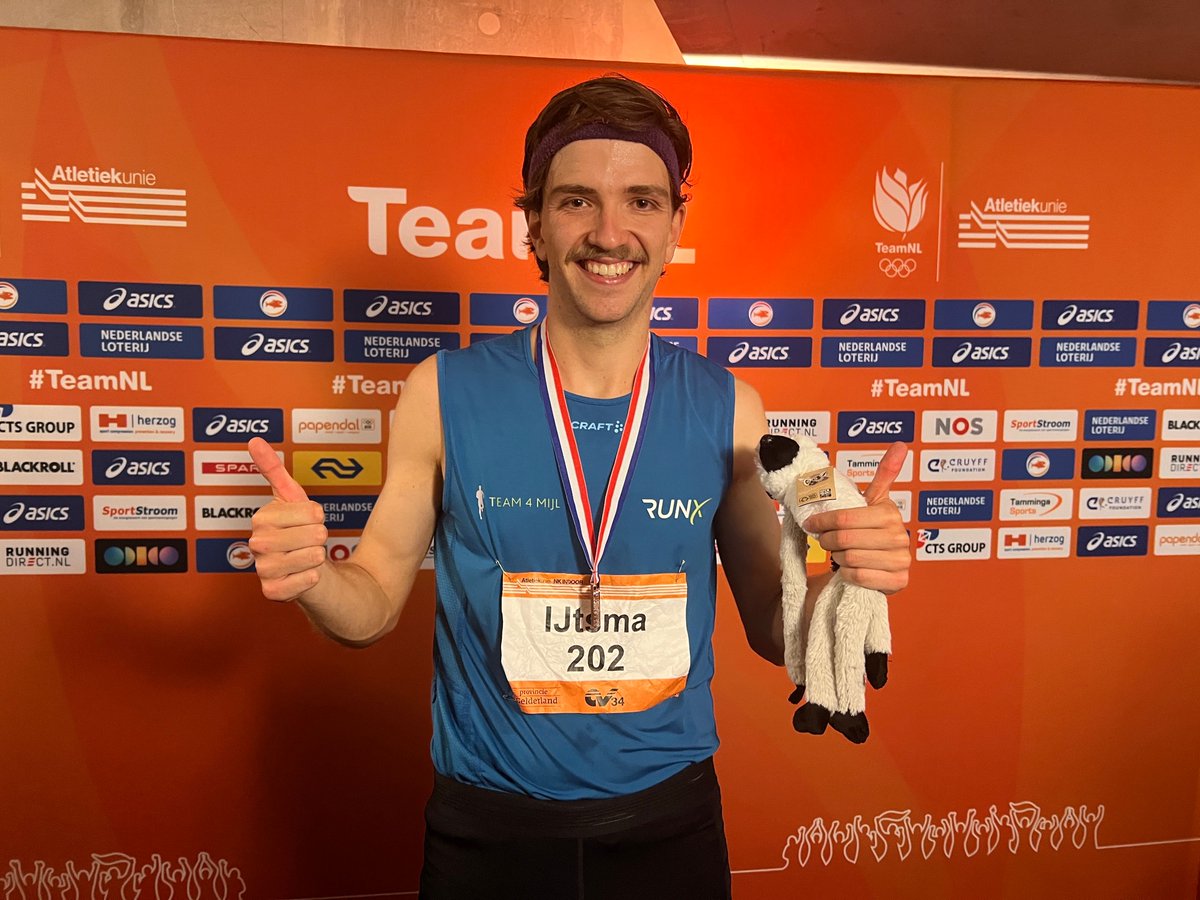 Human Movement Sciences/Bewegingswetenschappen (@bw_groningen) on Twitter photo Student Bewegingswetenschappen <a href="/jobijtsma/">Job IJtsma</a> won op het afgelopen NK indoor twee keer een bronzen medaille (1500 en 3000 meter)! Gefeliciteerd Job!🏃🥉👏
Lees meer in dit interview: buff.ly/4c7nEnJ
#topsportstudiestad <a href="/univgroningen/">University of Groningen</a> Student Bewegingswetenschappen <a href="/jobijtsma/">Job IJtsma</a> won op het afgelopen NK indoor twee keer een bronzen medaille (1500 en 3000 meter)! Gefeliciteerd Job!🏃🥉👏
Lees meer in dit interview: buff.ly/4c7nEnJ
#topsportstudiestad <a href="/univgroningen/">University of Groningen</a>