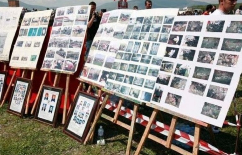 RksNews's tweet photo. 26 years since the #Massacre in #Likoshan of #Qirez commited by #Serbian Forces.
"The massacre that occurred in this area is known as the first against Albanian civilians by Serbian forces in Kosovo." 🔴 https://t.co/zEmLAPZbfE