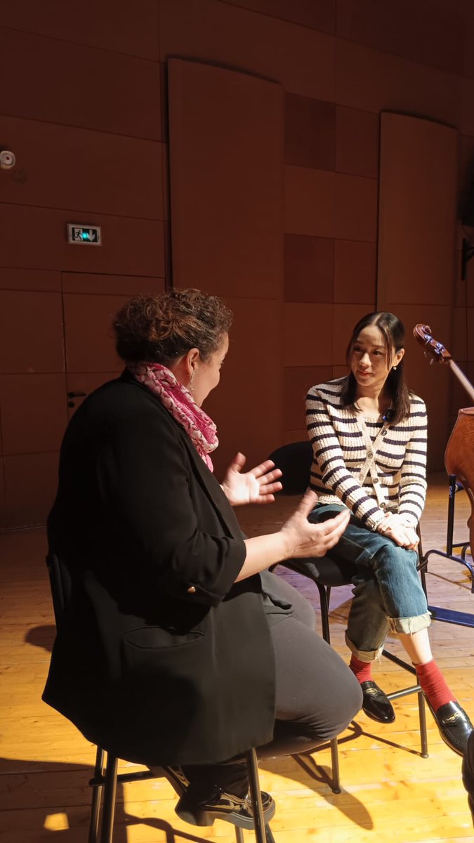 Zahia Ziouani (@zahiaziouani) on Twitter photo J'ai eu l’honneur de rencontrer Karena Lam, ambassadrice du <a href="/LeFrenchMay/">French May Arts Festival 法國五月藝術節</a> au Conservatoire de musique et de danse de <a href="/VilledeStains/">Ville de Stains</a>. Nous lui avons présenté le film Divertimento, dans le but de promouvoir le film pendant ce festival de grande envergure qui se tiendra à Hong-Kong. J'ai eu l’honneur de rencontrer Karena Lam, ambassadrice du <a href="/LeFrenchMay/">French May Arts Festival 法國五月藝術節</a> au Conservatoire de musique et de danse de <a href="/VilledeStains/">Ville de Stains</a>. Nous lui avons présenté le film Divertimento, dans le but de promouvoir le film pendant ce festival de grande envergure qui se tiendra à Hong-Kong.