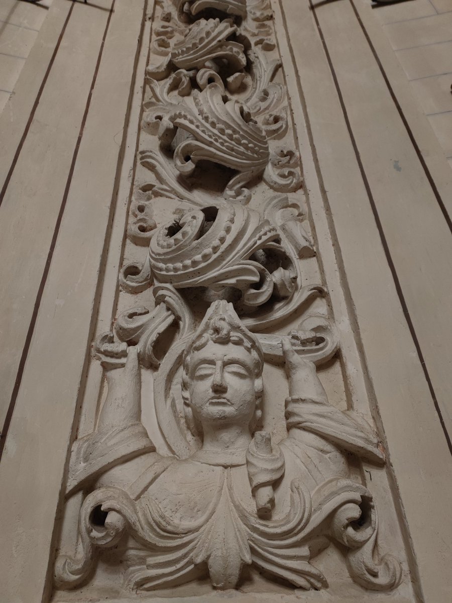 krisporelmundo's tweet photo. La iglesia de Santa Clara en Peñafiel, un templo con una singular arquitectura en cuyo interior este se instalará el Monumento de la #semanasantapeñafiel2024  ¿Ya conoces Peñafiel? @MadridTB @CastillaYLeonTB @viajesymapas @viajes_yrutas https://t.co/6tfLEpkKno