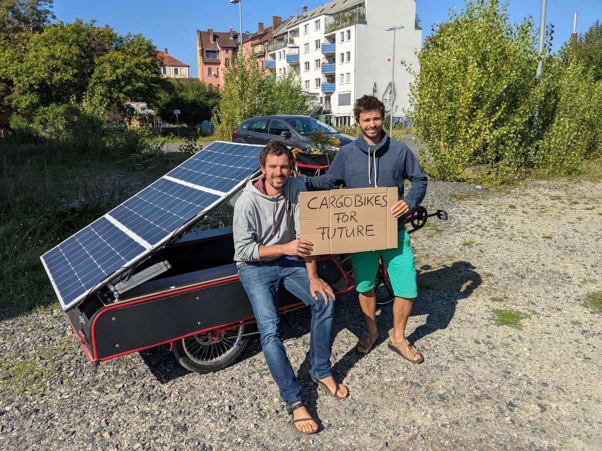 Wir machen Shuttle-Service am Freitag beim #Klimastreik von <a href="/_verdi/">Ver.piss.di</a> und <a href="/fff_kassel/">FFF Kassel</a>. 
#WirFahrenZusammen