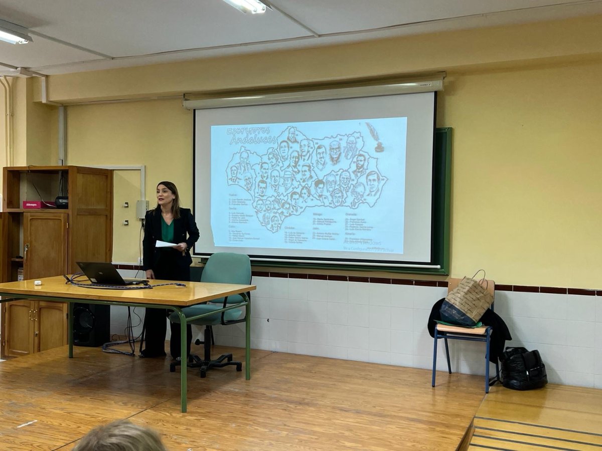 trevenqueies's tweet photo. Ayer, con motivo de la celebración del Día de Andalucía, Doña Olga Manzano, Diputada del Parlamento Andaluz, nos habló del proceso con el que se consiguió la autonomía y de la importancia de la unión del pueblo andaluz, que fue capaz de conseguir lo que parecía imposible. https://t.co/ioKoWWtO14