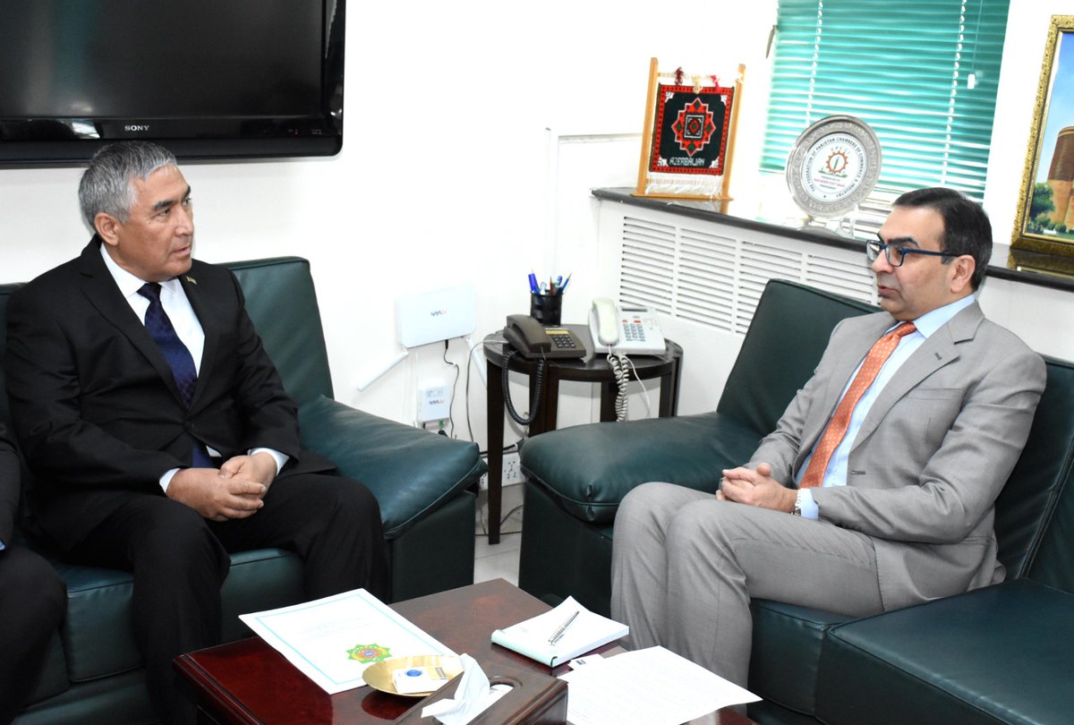 Ambassador of Turkmenistan meets Federal Minister for Energy of Pakistan pakistan.tmembassy.gov.tm/news/129168