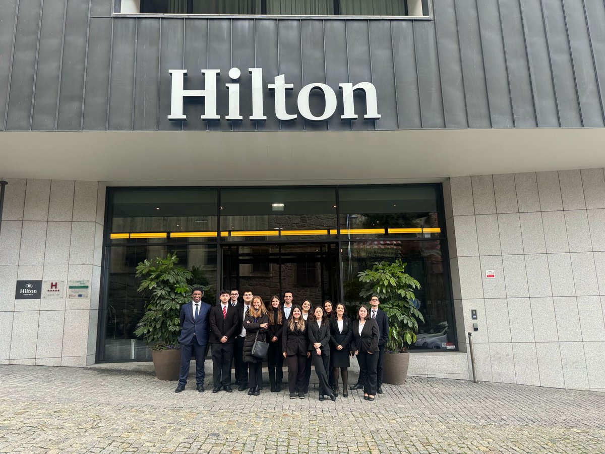 EHTPORTO's tweet image. #visitadeestudo #fieldtrip

No dia 26/02 a turma GHA A23 explorou os bastidores do @hiltonportogaia, no contexto do módulo de Gestão de Eventos. 🏨✨

#EHTP #ehtporto #escolasdoturismodeportugal #gestãoalojamento #GestãoDeEventos #ExperiênciaEducativa
