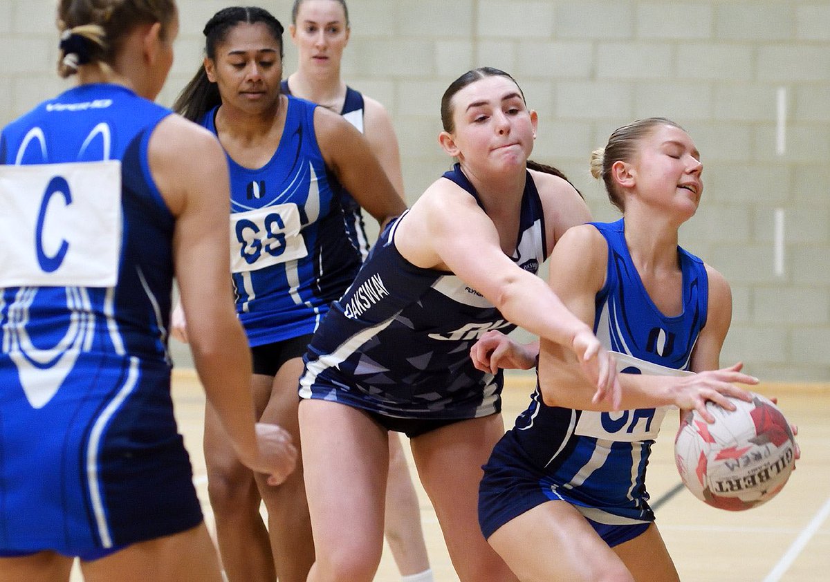 OakswayNetball tweet media