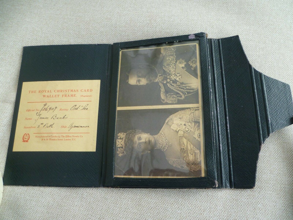 WW1 Christmas card  wallet Frame made by The Ellbee Novelty Co. I've not seen the red one before. How many colours did they do??