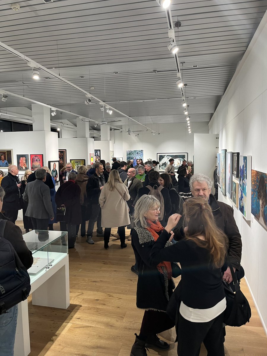 peterdavis_art's tweet image. Fantastic evening at the opening of the @newlightart  #newlightprizeexhibition at #BanksideGallery in London last night (on until Sunday 3rd March). My painting "The Future is Female and She's Black" is in the show, alongside lots of incredible work by other #northernartists
