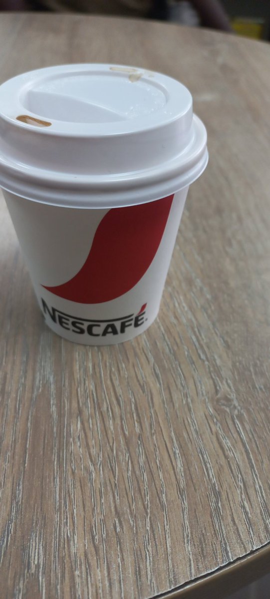 ctchamabe's tweet image. J'ai l'impression que  dans les boutiques #Bonjour  des stations @TotalEnergies de Douala les inventaires se font toutes les heures.
@aristidemabatto on dirait que #Nescafé a changé de logo?
#LeStratege