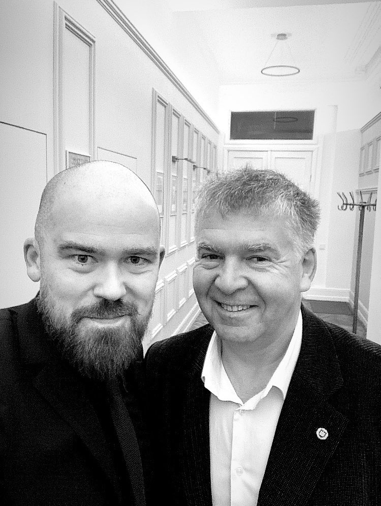 neredaguota's tweet photo. Su karo istoriku Valdu Rakučiu Putino interviu pateikto istorijos naratyvo dekonstrukcija.
Nuoroda: https://t.co/OqOp09oxNw https://t.co/jlBKxAduBm