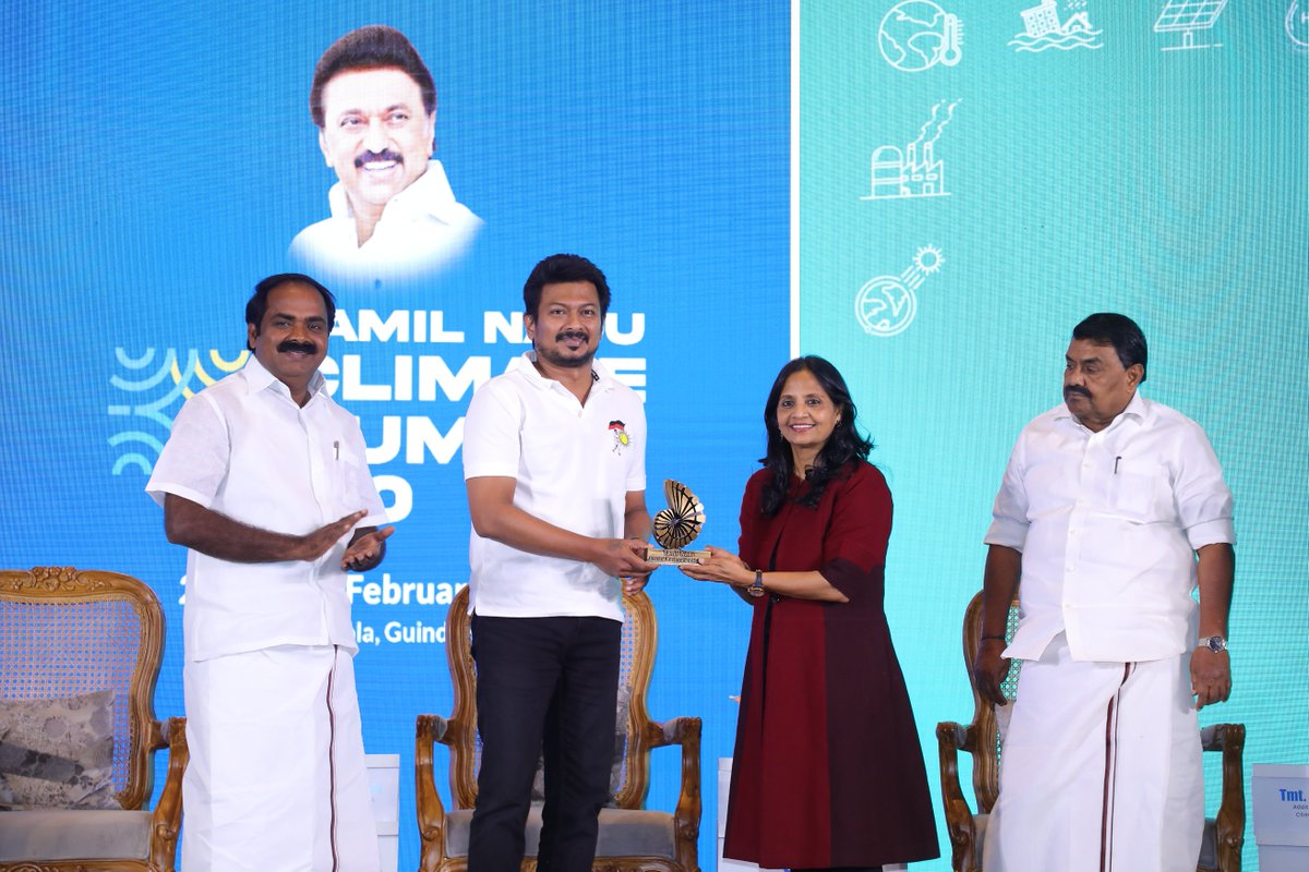 climateactionTN's tweet image. A stellar panel of dignitaries inaugurate the Tamil Nadu Climate Summit 2.0, discussing the importance of collaboration, and the need to take bold steps towards a sustainable future. @Udhaystalin @supriyasahuias 
#TamilNaduClimateSummit2024 #ClimateSummit #ClimateAction