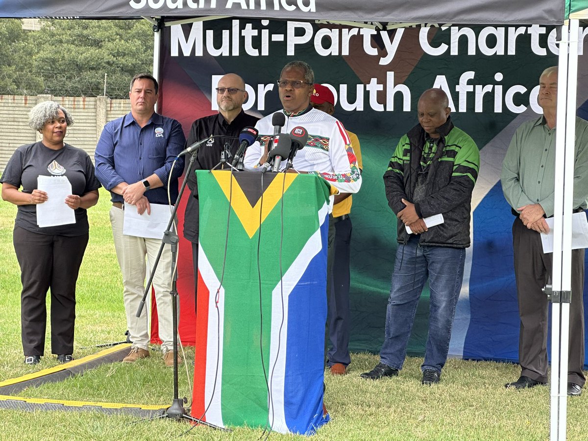 samkelemaseko's tweet photo. #MultiPartyCharter IFP President Velenkosini Hlabisa starts with presenting his party’s plan to end #Loadshedding. “The ANC has destroyed the country’s energy security” #sabcnews https://t.co/1SNU8PaMFM