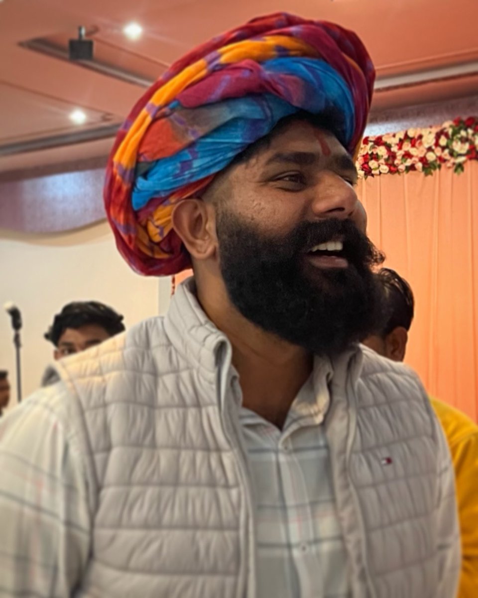 महज़ आन, बान और शान नहीं,
बहुत सी ज़िम्मेदारियों का अहसास है ये “साफ़ा”। 
#IndianReformersOrganisation