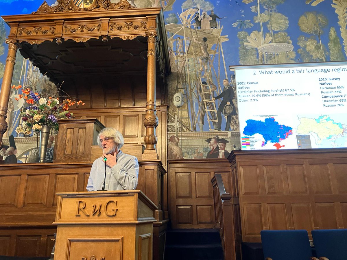 A throwback to yesterday's @SGGroningen event with @pvpbrussels. Today Philippe will give a #ppe lecture 'Linguistic Justice for Europe and the World: an update' @wijsbegeerte @univgroningen starting at 3.15 pm in room Omega.