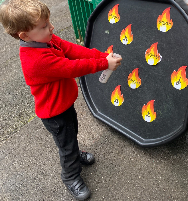 RougemontSchool's tweet image. Reception love taking their learning outdoors particularly for their phonics work. We’ve had so much fun with our activities by spraying out the fire, and using a hopscotch to consolidate our sounds and blending!
#RougemontReady
#ASchoolForLife