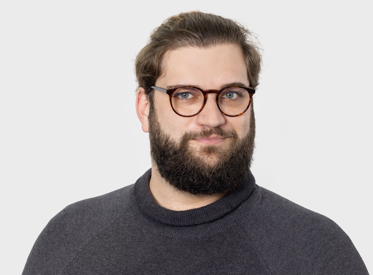 #SFB1288inPassau
"Towards a Method for Automatic Detection of Textual Comparisons": Auf der <a href="/DHdKonferenz/">DHd2024</a> präsentieren <a href="/r_m_aust/">Robin-M. Aust</a> und <a href="/Jberenike/">@jberenike@fedihum.org</a> aus dem #SFB1288 und #DanielKababgi heute "A DH-Case Study on the Construction of 'Swissness'".
#DHd2024 #ComputationalLiteraryStudies