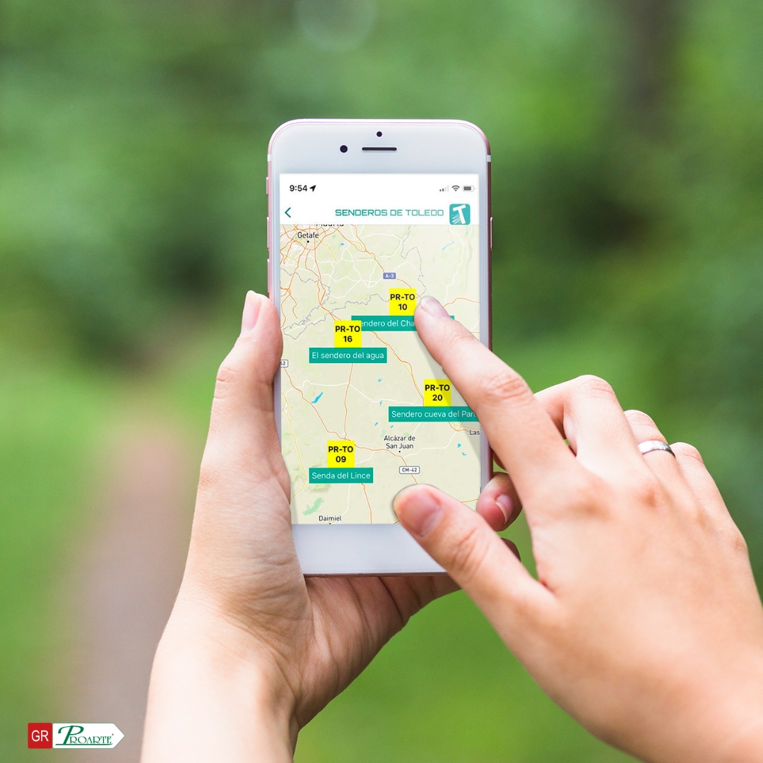 ¡La señalización inteligente completa tu aventura! 👏
Estás en un sendero, pero te apetece encontrar un lugar en el que tomar un café. ☕🌄
Consulta rápidamente si hay una cafetería cerca con la señalización digital. 📱🏞️

#naturaleza #señalizaciondigital #explorar #aventura