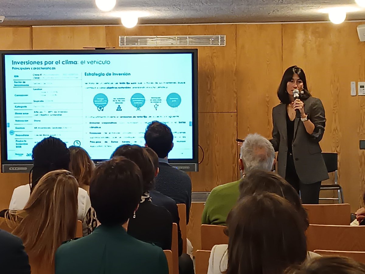 <a href="/carlosmagan01/">CARLOS MAGAN</a> <a href="/claudia_anturub/">Claudia Antuña</a> "La estrategia que seguimos busca innovar, desde el punto de vista de la inversión, pero también busca ser muy transparente."

<a href="/claudia_anturub/">Claudia Antuña</a>