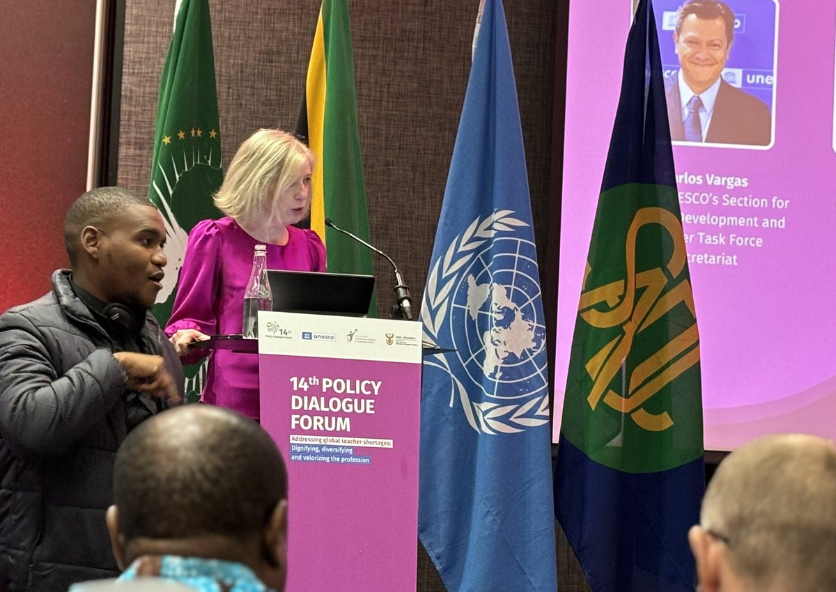 “Knowledge, data, and awareness are critical to identify gaps and address bottlenecks in solving the #GlobalTeacherShortage” @UNESCO’s @SteGiannini at the @TeachersFor2030 Policy Dialogue.