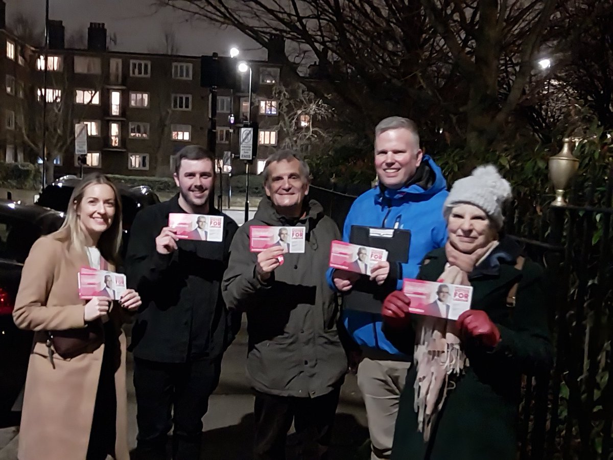 A massive thanks to our friends from @SDLPlive who came out on the doorsteps with us last night. Despite a decade of Tory austerity @IslingtonLabour is still delivering new council homes for families desperate need in partnership with @SadiqKhan - we can't let the Tories ruin it!