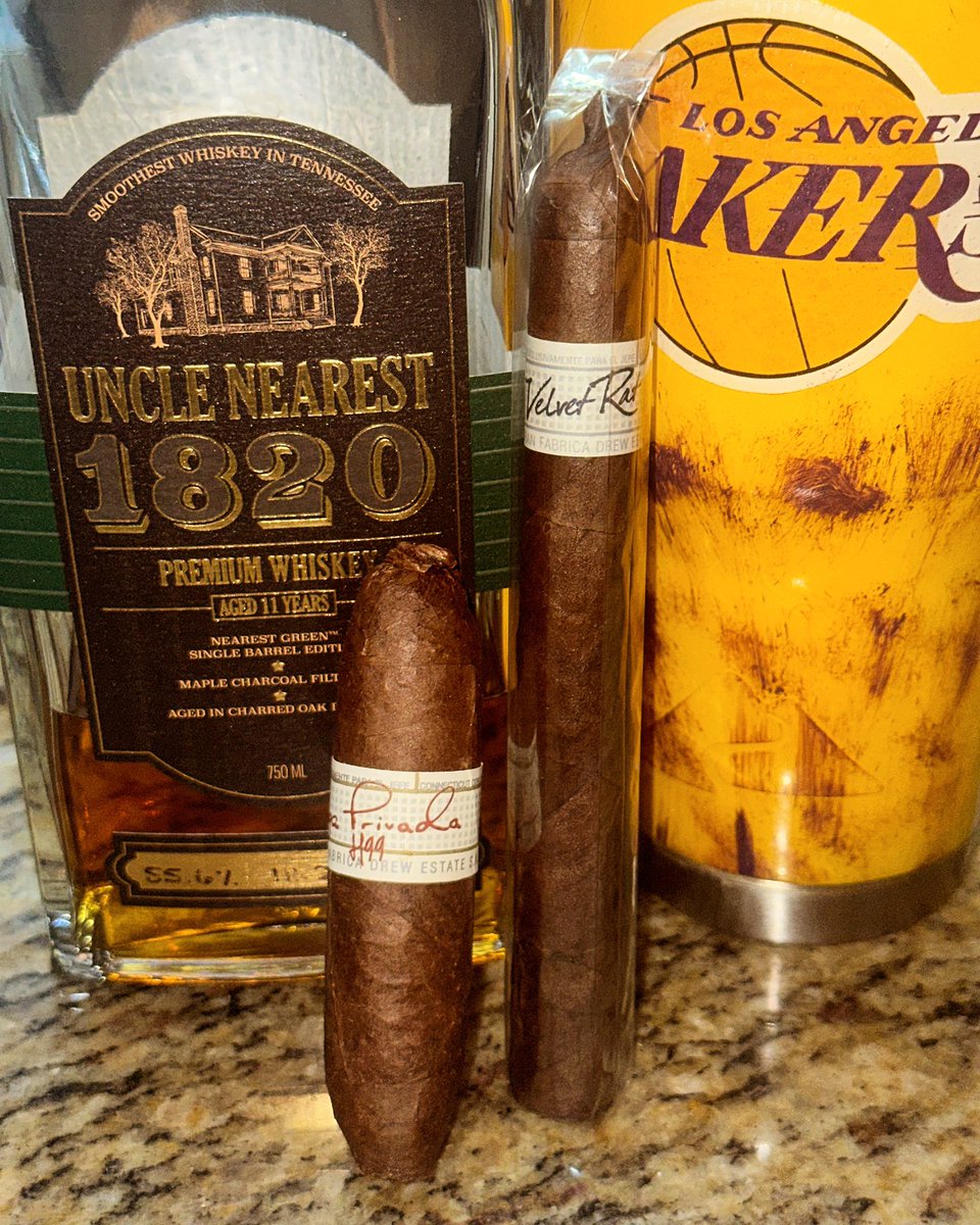 #de4l #h99flyingpig #velvetrat #unclenearest1820 #lalakers #smokersoftheleaf