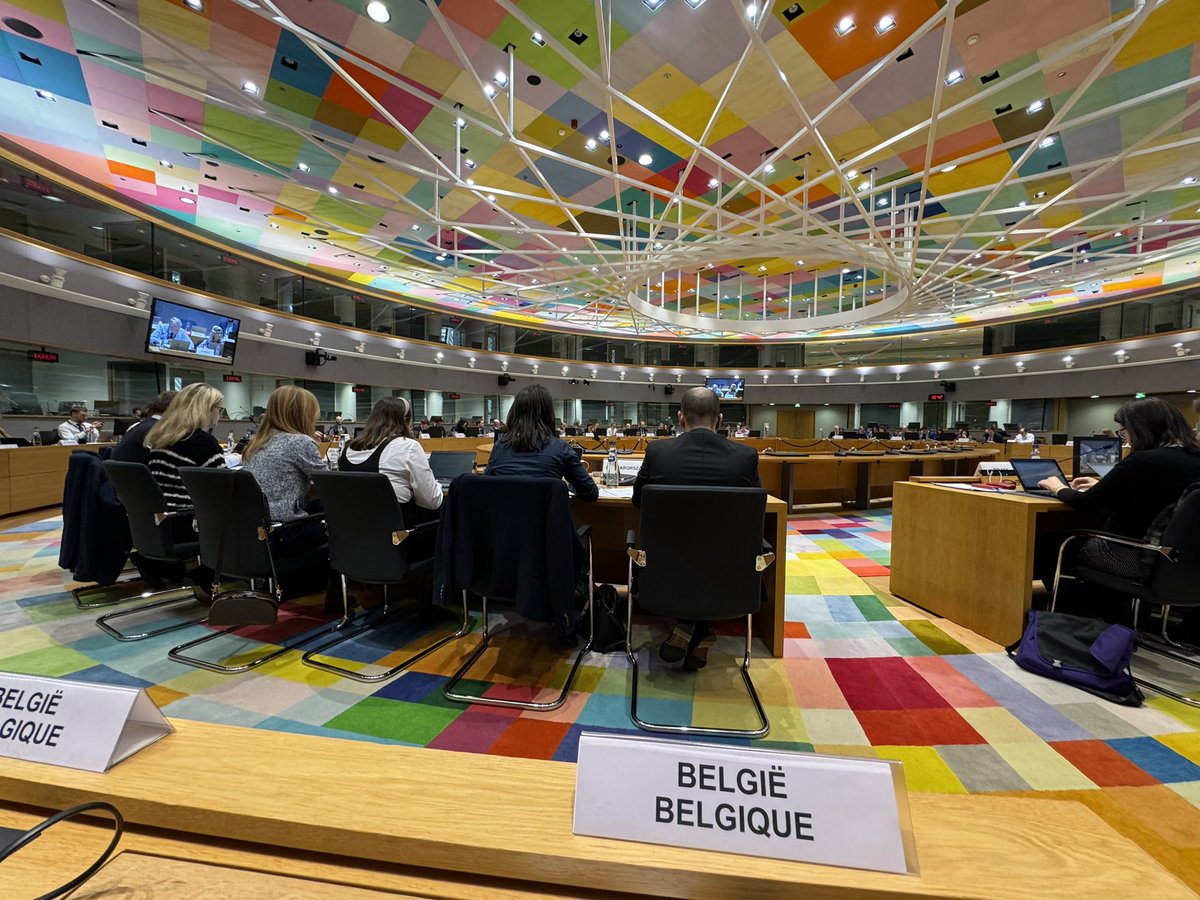 ☕️ Good morning from Coreper I, we have a long meeting ahead with interesting subjects such as:

The preparation for trilogues on 
🛑 Forced Labour
🚮 Package & Packaging Waste (#PPWR)
🚗 Cross Border Enforcement (#CBE)
✈️ Single European Sky (#SES2+)

➡️ Also the aim for