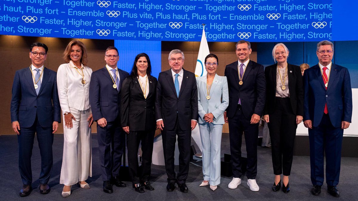 IOC MEDIA (@iocmedia) on Twitter photo Venezuela’s Flor Isava Fonseca and Finland’s Pirjo Häggman were co-opted as the two first-ever female IOC members in 1981.
With the election of <a href="/YaelArad1/">Yael Arad</a>, <a href="/CeciliaTaitV/">Cecilia Tait</a>, <a href="/PetraSorling/">Petra Sörling</a> and Michelle Yeoh in 2023, that figure is now over 41%. Venezuela’s Flor Isava Fonseca and Finland’s Pirjo Häggman were co-opted as the two first-ever female IOC members in 1981.
With the election of <a href="/YaelArad1/">Yael Arad</a>, <a href="/CeciliaTaitV/">Cecilia Tait</a>, <a href="/PetraSorling/">Petra Sörling</a> and Michelle Yeoh in 2023, that figure is now over 41%.
