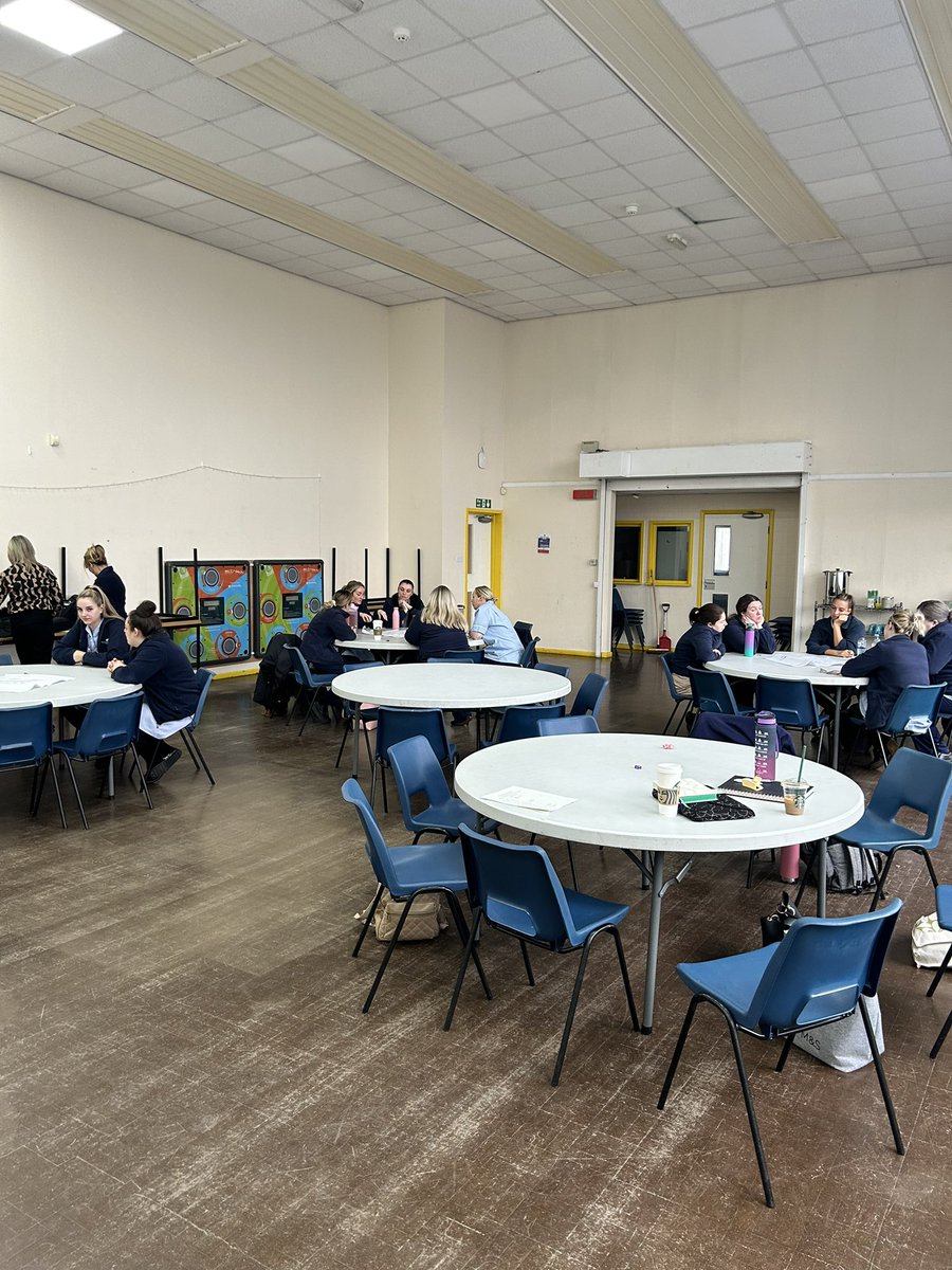 smphoenixx's tweet image. Morning feedback session with our nursing associates and community staff nurses. Giving them an opportunity to share their views on what’s working well, what the challenges are and what could be improved! #feelingheard #stafffeedback #improvingpractice