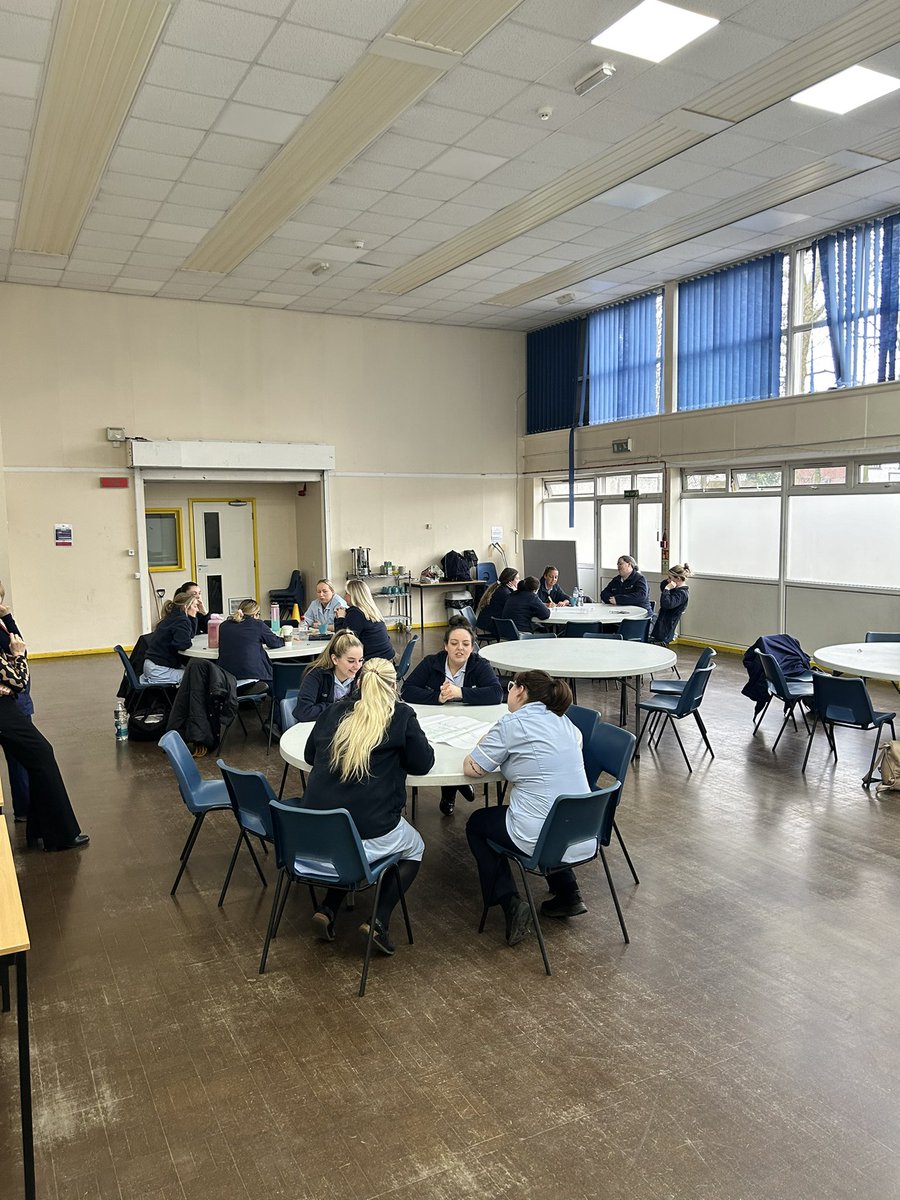 smphoenixx's tweet image. Morning feedback session with our nursing associates and community staff nurses. Giving them an opportunity to share their views on what’s working well, what the challenges are and what could be improved! #feelingheard #stafffeedback #improvingpractice