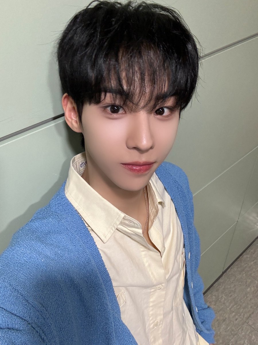 TPST__official's tweet photo. [📸TEMPIC]

24.02.28 #쇼챔피언

지치고😔 피곤한😪 수요일에🌧
내가 힘들어하고 있으면😢 

화랑이가🥰 폭룡적 미모와✨ 유쾌한 말솜씨로💬
나를 행복하게 해준다 🩷_🩷

#TEMPEST #템페스트
#한빈 #형섭 #혁 #은찬
#LEW #화랑 #태래 https://t.co/BKnUFcFHLI